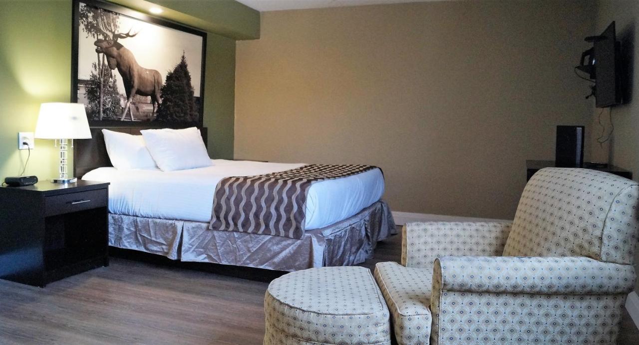 Super 8 Huntsville Bagian luar foto